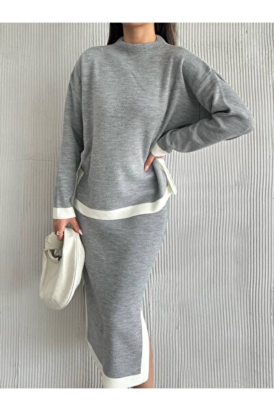 ÇEÇİM طقم سترة وتنورة محبوكة بياقة مدورة - تفاصيل مخططة، فتحة مزدوجة ZYN-58748