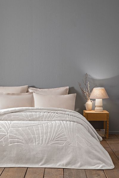 Puffy Fiona Double Emboss Blanket - Champagne