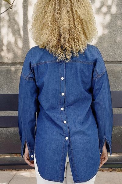 yagmurberen DETALIU DE NASTURĂ CU TIEIE ASIMMETRICĂ PE SPATE CAMĂȘĂ DE DENIM