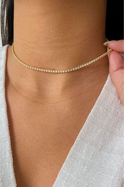 TAKIŞTIR قلادة Choker مع تفاصيل حجرية ذهبية اللون