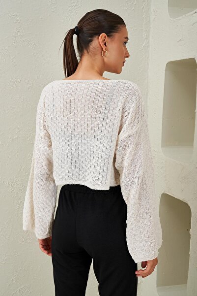 TENA Women's Ecru Zero Collar Wide Sleeve Crop Sweater