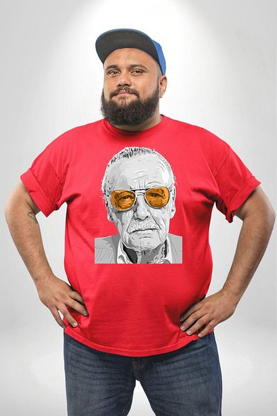 Angemiel تي شيرت أحمر كبير الحجم للجنسين من Stan Lee - موديل أساسي مطبوع من الأمام