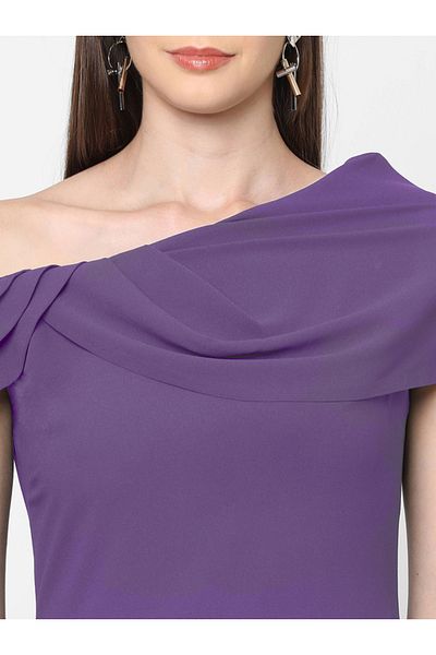Mish By Styli فستان ماكسي بتصميم غير متماثل ورقبة دائرية وفتحة عالية