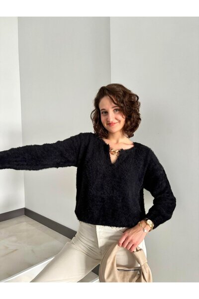 Butik Pulover Yumoş Tricotaj cu guler cu lanţ