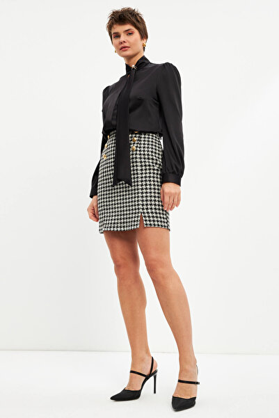 STELLA PULVIS Бяла мини пола с разрез и гъска крачка