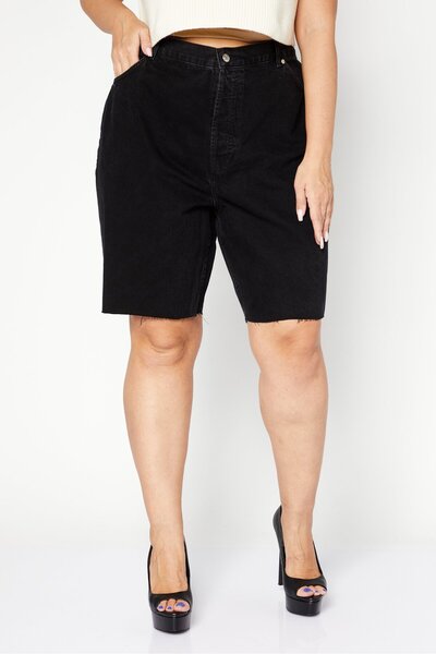 ASOS شورت جينز نسائي بتصميم منحني قابل للتمدد بلون داكن، أسود
