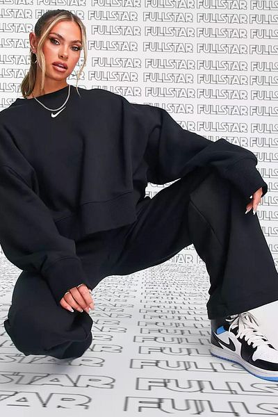 Nike Sportswear Essential Collection Fleece Oversized Crew Hanorac pentru femei negru