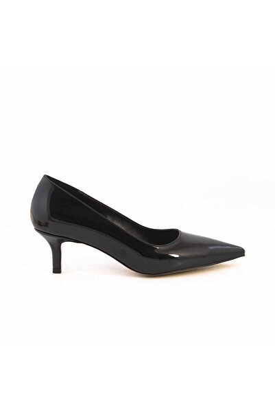 KEMAL TANCA Kadın Rugan Deri Siyah Topuklu Ayakkabı