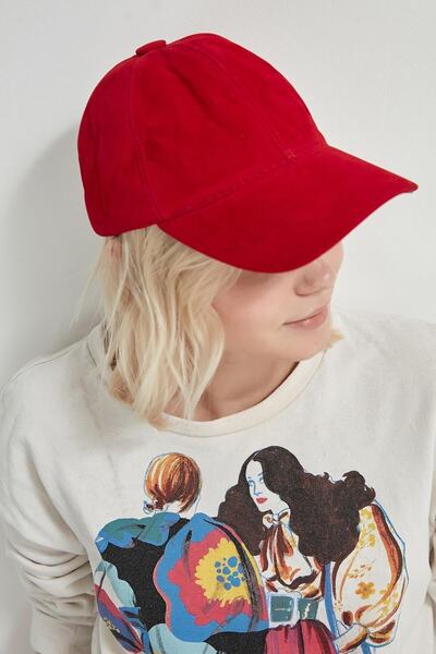 MARBERRY Women's Red Suede Cap