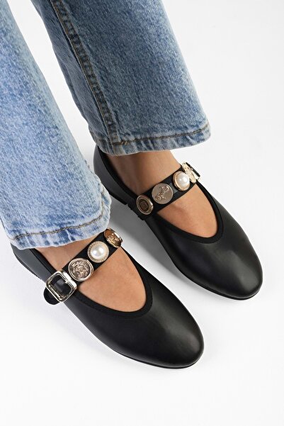 Shoeberry Dámská etnická černá brož s nastavitelným páskem balerínky