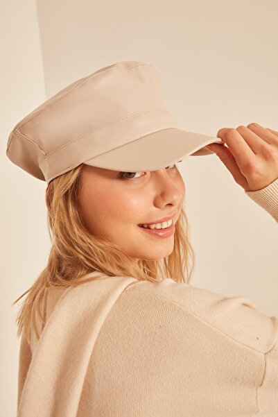 BALIENTE Leather Cap Ecru Women's Hat