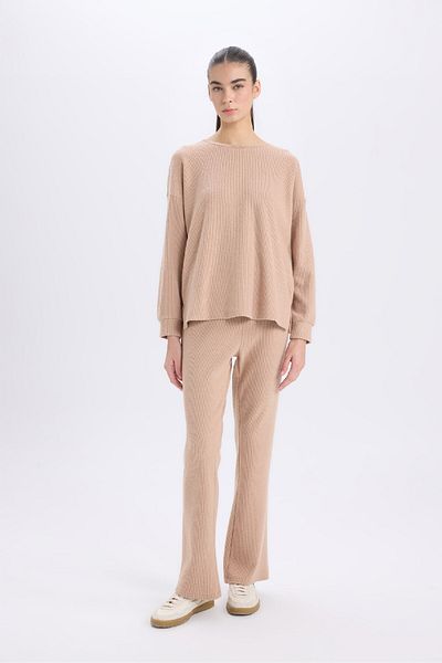 DeFacto Pajama Set Regular Fit Basic Solid Long Sleeve Top Wide Loose Leg Bottom-Fall in Love D2259Ax24Wn