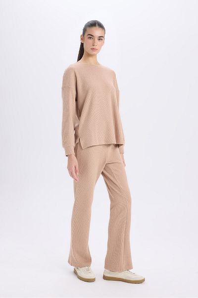 DeFacto Pajama Set Regular Fit Basic Solid Long Sleeve Top Wide Loose Leg Bottom-Fall in Love D2259Ax24Wn