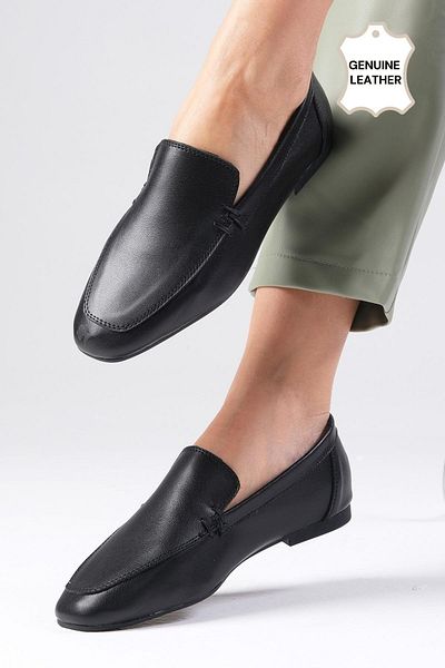 Mio Gusto Aria Black Genuine Leather Blunt Toe Women's Loafer
