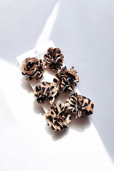 PETEK AKSESUAR Fabric Leopard Patterned Long Earring