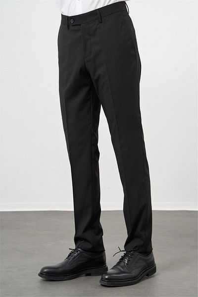 İmza Μαύρο ελαστικό κλασικό παντελόνι Comfort Fit με πλαϊνές τσέπες 1003240914