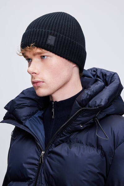 Hatemoğlu Siyah Düz Örgü Bere