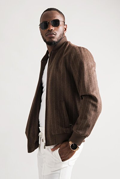 Ecer Regular Fit College γιακά με φερμουάρ που κλείνει στη μέση και στους μανίκια με ελαστική ριγέ επένδυση από κασμίρ