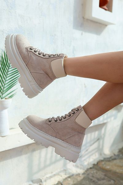 Lizzu Herrie Beige Γυναικείες Flat Μπότες - Lace Up