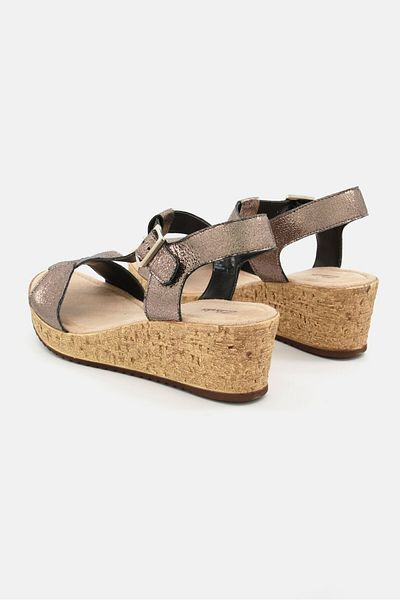 CLARKS Women Rissa Sun Adjustable Buckle Wedge Sandals, Beige Combo
