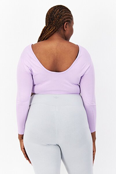 adidas قميص تدريب رياضي للنساء بمقاس كبير، لون لافندر