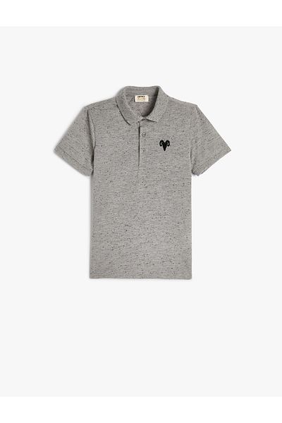 Koton Polo-Shirt mit kurzem Arm und aufgeknöpftem Stickdetail