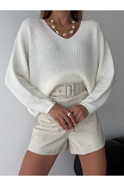 Lady Doll Women's White V-Neck Thessaloniki Knit Oversize Knitwear Sweater