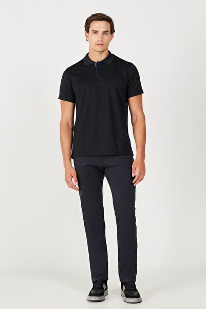 ALL TERRAIN GEAR -x- Wrangler All Terrain Gear Regular Fit Schwarzes T-Shirt mit normalem Polokragen