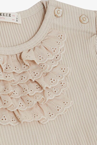 Breeze Beige Baby Girl T-Shirt 9-3 Years with Lacing and Emblem