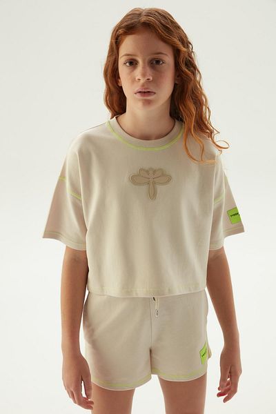 Tyess Bg Store Girl's Beige T-Shirt