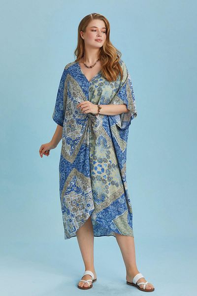 Los banditos V-Neck Knotted Front Bat Sleeve Plus Size Dress