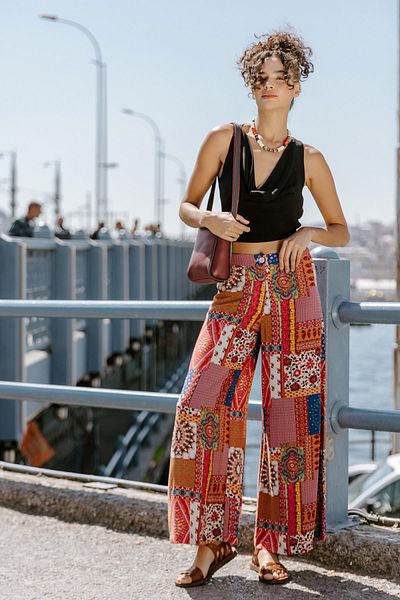 Los banditos Palazzo High Waist Loose Fit Red Patterned Pants