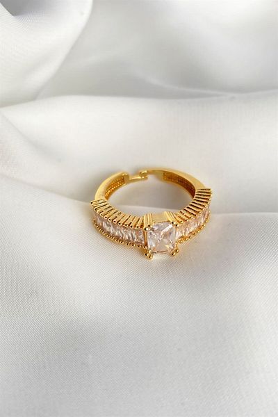 Sose Moda Gold Zircon Stone Detail Ring