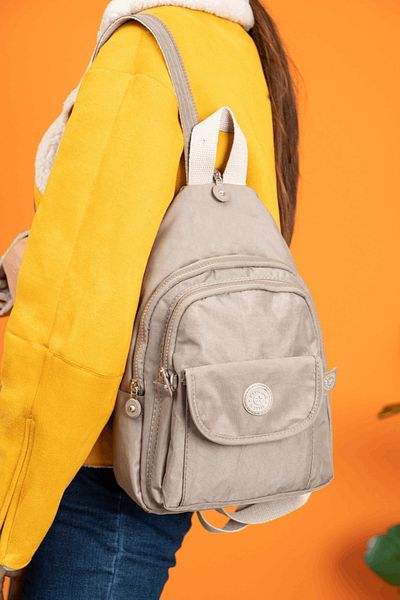 modvina Оригинална чанта от светла норка Crinkle Fabric - едновременно раница и чанта за тяло - висококачествена чанта