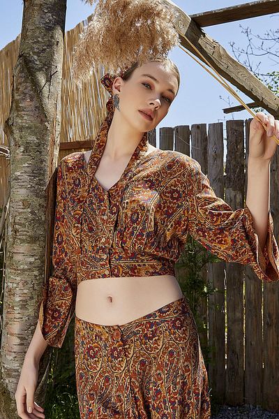 Los banditos Long Sleeve Bohemian Blouse with Gathered Back