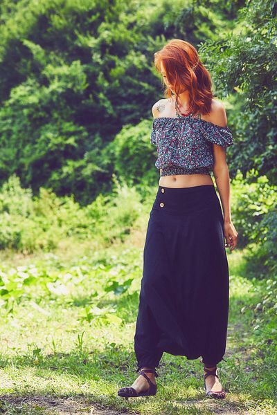 Los banditos Natural Buttoned Women's Baggy Trousers with Pockets