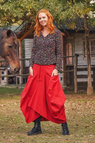 Los banditos Baggy Long Skirt with Lace-up Waist and Pocket Detail