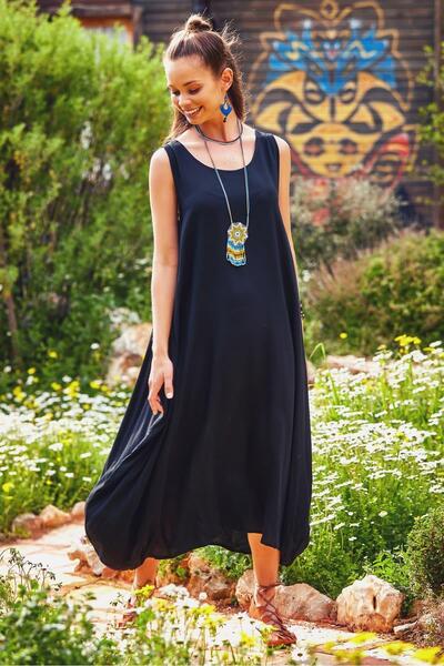 Los banditos Boat Neck Button Detailed Pocket Casual Dress