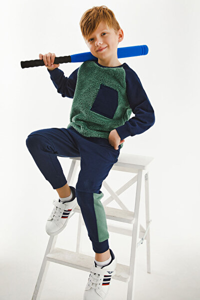 ROLY POLY طقم بدلة رياضية من الصوف باللون الأخضر للأولاد من Rolypoly