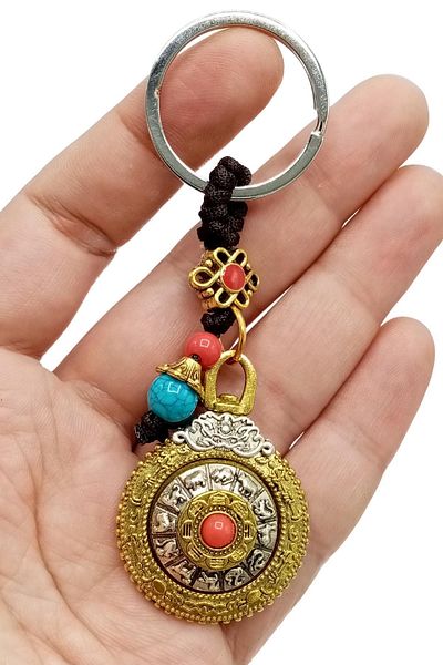 Dünyadan Hediyeler Feng Shui Figure Metal Keychain with Rotary Calendar No.3