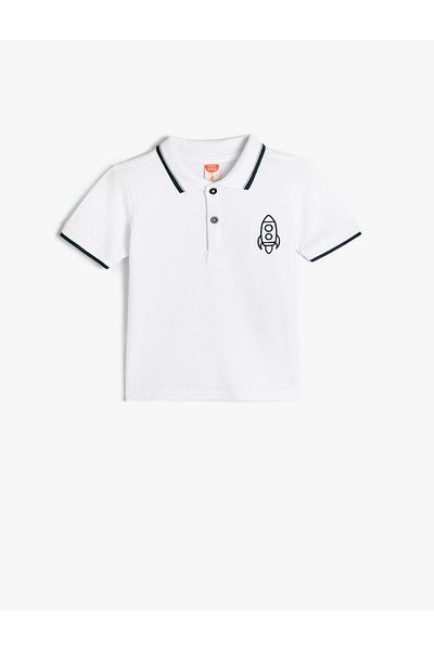 Koton Kurzarm-T-Shirt aus gestreifter Baumwolle mit Polo-Ausschnitt und Stickerei-Detail