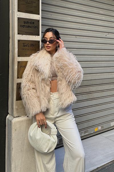 ASEDE Regular Size Soft Texture Lined Pocket Detail Plump Sunshine Fur Coat