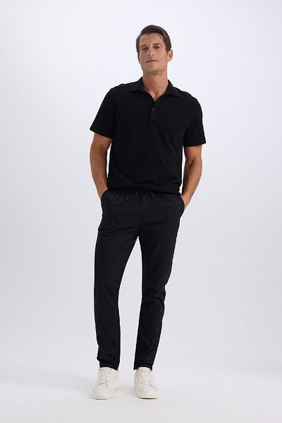 DeFacto Kurzärmliges Basic-Polo-T-Shirt aus Baumwolle mit normaler Passform E2348AX24AU