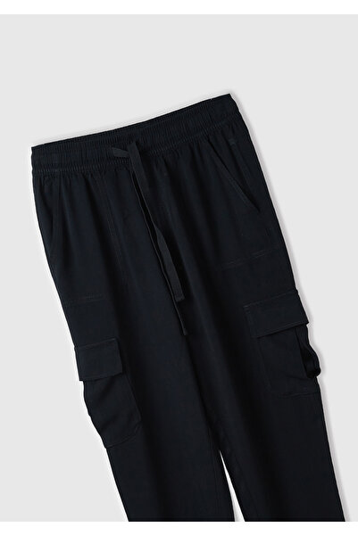 United Colors of Benetton Women's Black 100% Viscous Waist Drawstring 4-Pocket Skinny Trousers