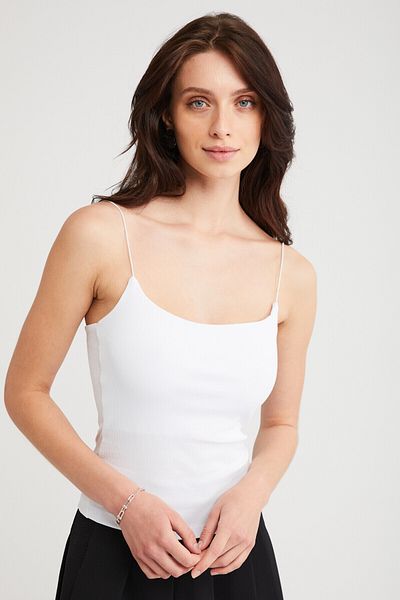 ETHIQUET Ayane, bumbac, slim fit, cu bretele subțiri, guler pătrat, maioul de bază alb