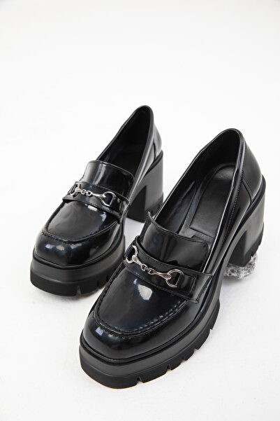 SOHO Lakované černé dámské neformální boty - 19958