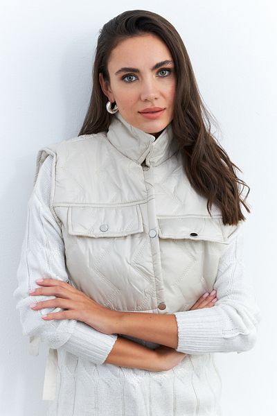 Cool & Sexy Beige Crop Women's Vest - Is808