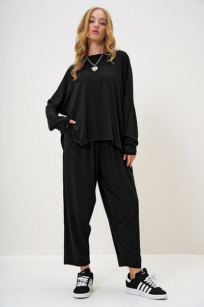 Trend Alaçatı Stili Black Asymmetrical Cut Oversize Sweatshirt and Pants Set - Crew Neck, Two Thread Alc-X13263