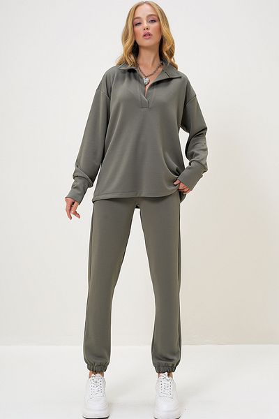 Trend Alaçatı Stili Khaki Polo Collar Sweatshirt and Elastic Trousers Set - Alc-X13061
