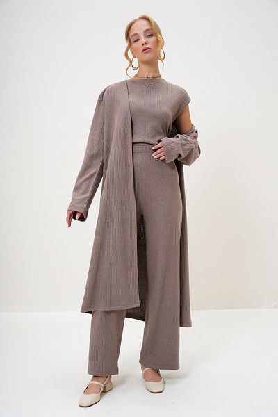 Trend Alaçatı Stili Damen-Set mit Nerz-Schulterpolsterung, Rundhalsausschnitt, Bluse, Hose und Strickjacke ALC-X4710-RV